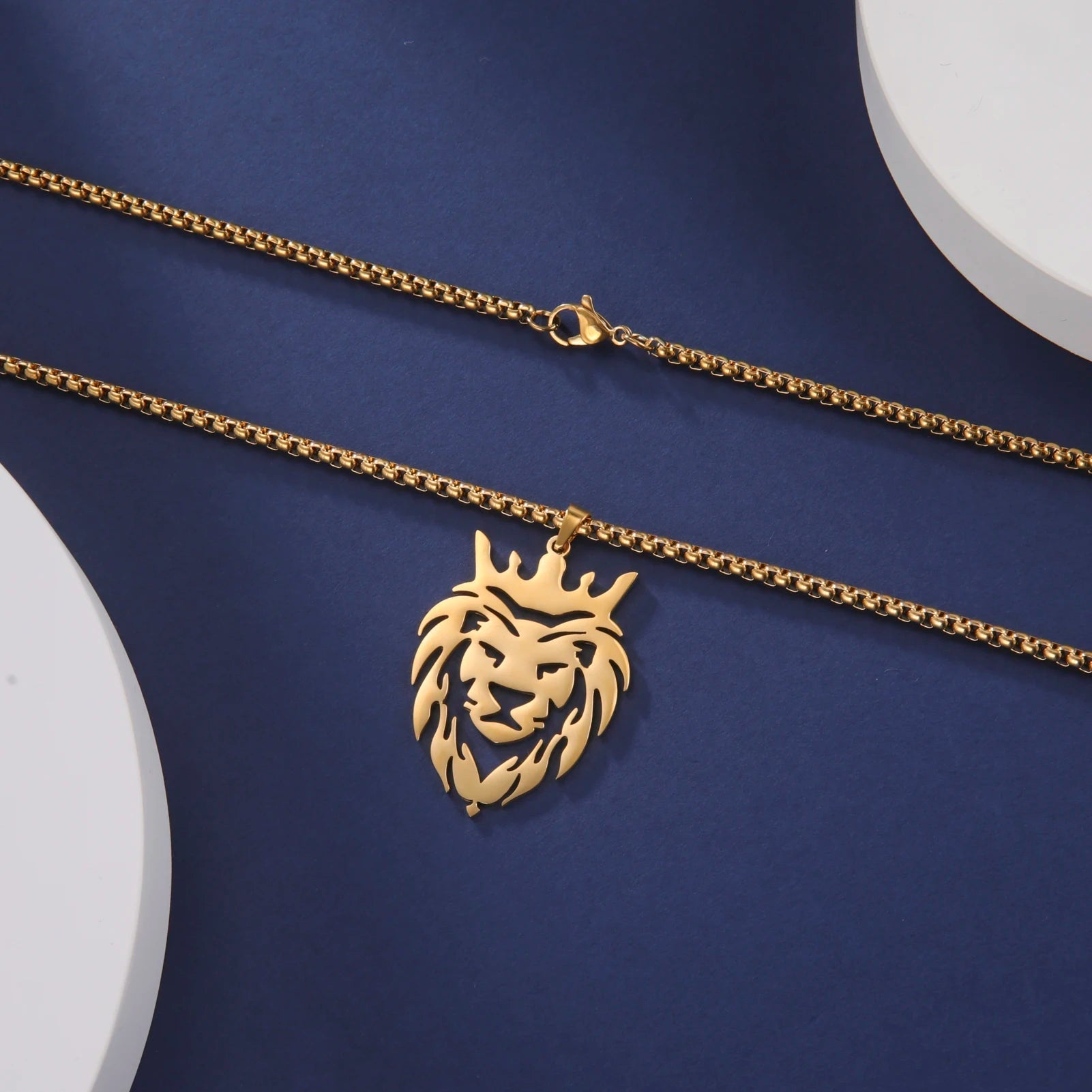 Lion With King Crown Necklace - Berserk Jewels Jewelery Jewellery