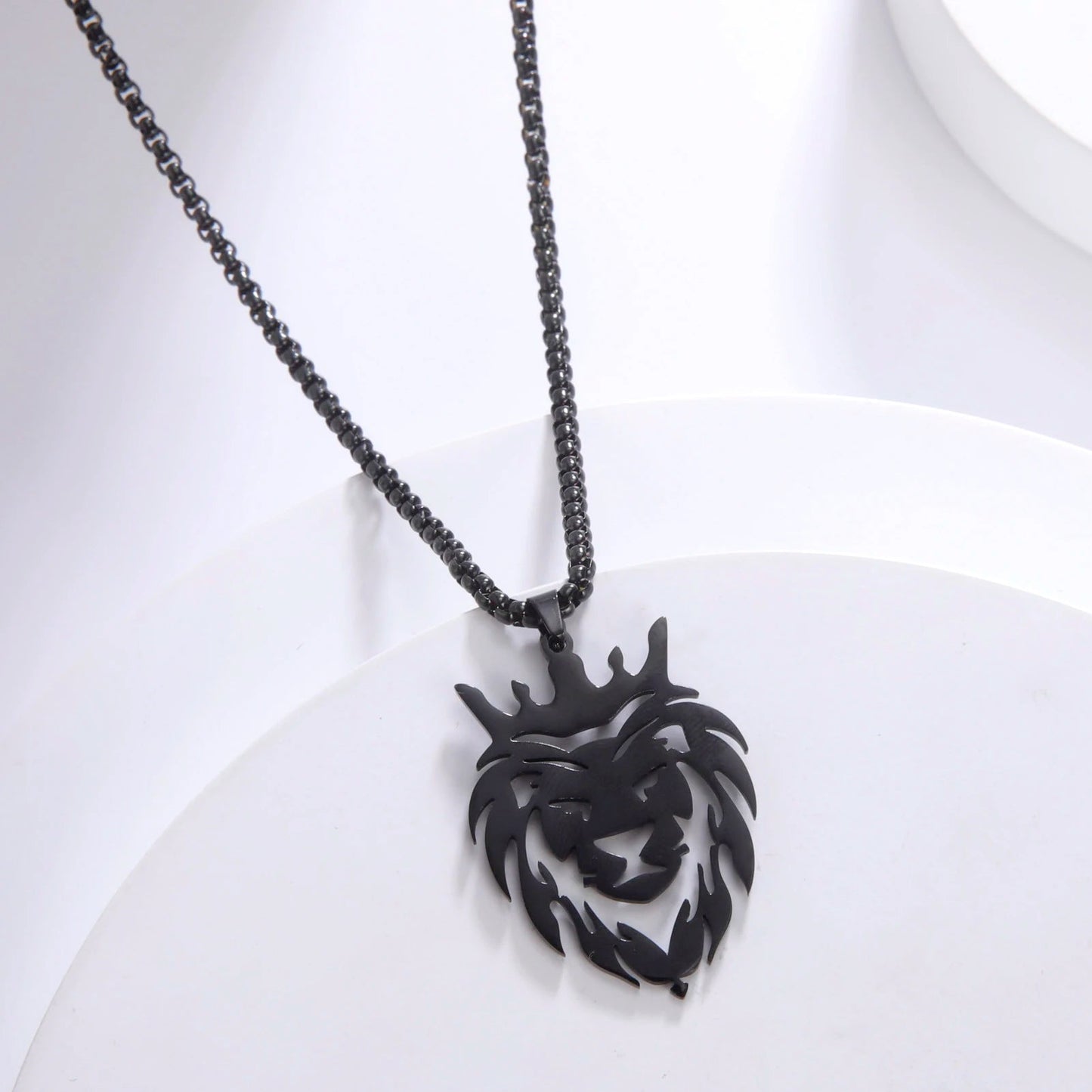 Lion With King Crown Necklace - Berserk Jewels Jewelery Jewellery