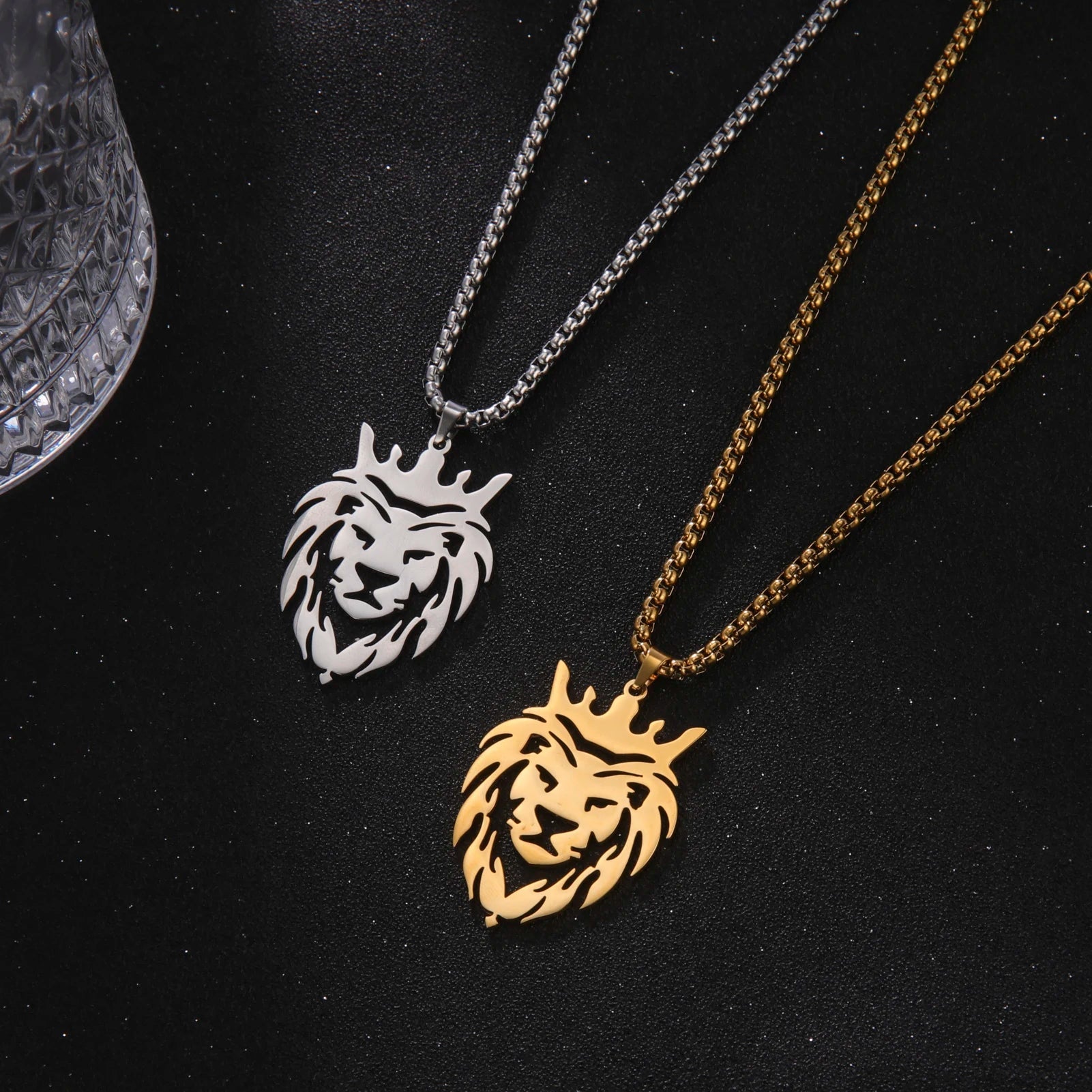 Lion With King Crown Necklace - Berserk Jewels Jewelery Jewellery